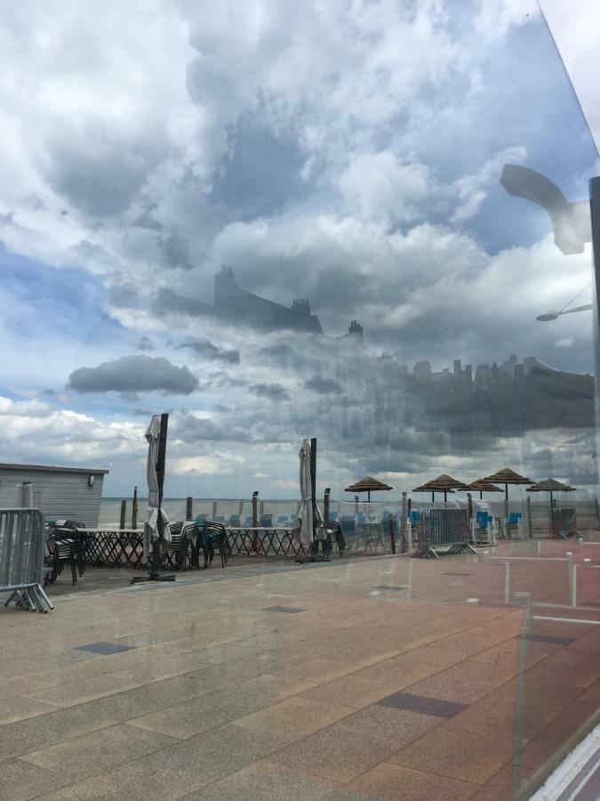 Appartement Cosy Vue Mer Мало-Ле-Бен Екстериор снимка